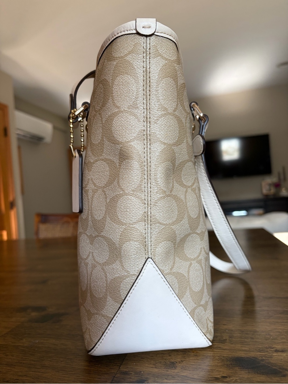 Coach Beige & Cream Signature Canvas Shoulder Tote Bag - Picture 8 of 13